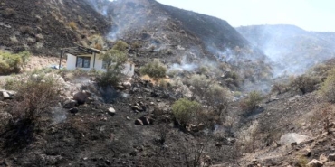 Kayseride Yılan Dağı eteklerinde yangın