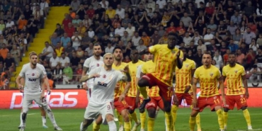 Kayserispor - Galatasaray (EK FOTOĞRAFLAR) 13 Kayserispor - Galatasaray EK FOTOĞRAFLAR