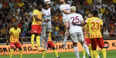 Kayserispor - Galatasaray (FOTOĞRAFLAR) 21 Kayserispor - Galatasaray FOTOĞRAFLAR