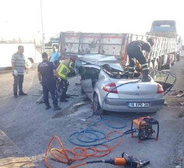 Kazada ölen aynı aileden 3 kişi toprağa verildi çocuklarını kıramadığı için günübirlik tatile gitmiş