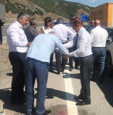 Kılıçdaroğlu'nun konvoyunda zincirleme kaza; 4 yaralı 8 Kılıçdaroğlunun konvoyunda zincirleme kaza 4 yaralı