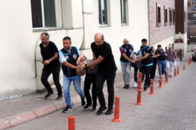 Kıraathane basıp 1i polis 2 kişiyi yaralayan 4 şüpheli adliyede