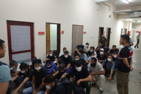 Koacelide yakalanan 24 kaçak göçmen sınır dışı edildi