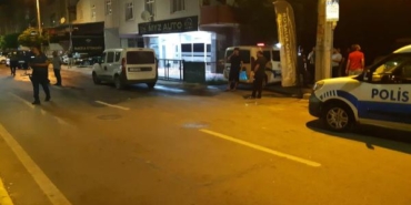 Kocaeli'de otomobil galerisi kurşunlandı 22 Kocaelide otomobil galerisi kurşunlandı