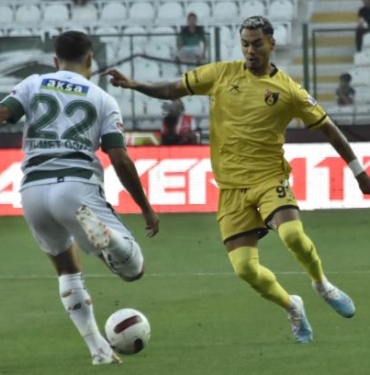 Konyaspor-İstanbulspor FOTOĞARAFLAR