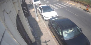 Kuruçeşmede restorasyon çalışmalarında 4 katlı binanın çöktüğü anlar kamerada 1 ölü 1 yaralı