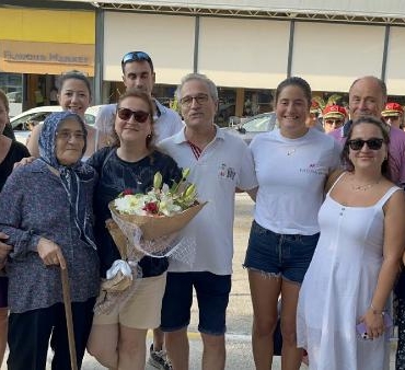 Kuzey Kanalını yüzerek geçen Aysu Türkoğlu Bodruma döndü FOTOĞRAFLAR
