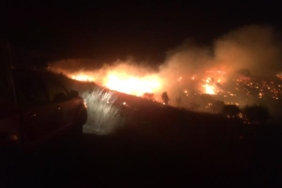 Malatya'da dağlık alanda yangın; söndürme çalışması sürüyor 15 Malatyada dağlık alanda yangın söndürme çalışması sürüyor