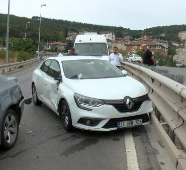 Maltepede 16 aracın karıştığı zincirleme kaza