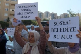 Maltepe'de 'Depreme dayanıksız' sitenin sakinlerinden protesto 10 Maltepede Depreme dayanıksız sitenin sakinlerinden protesto