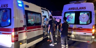 Manisada yolcu otobüsü ile TIR çarpıştı 3 yaralı