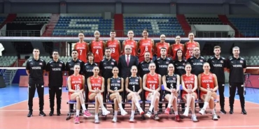 Mehmet Akif Üstündağ: Avrupa şampiyonasından da mutlu dönmek istiyoruz 14 Mehmet Akif Üstündağ Avrupa şampiyonasından da mutlu dönmek istiyoruz