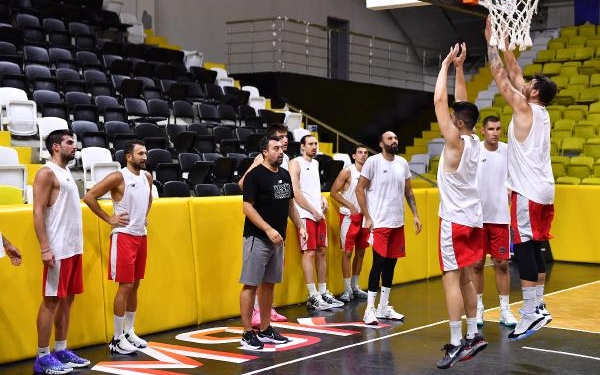 Mersin BŞB Erkek Basketbol Takımı'nın gözü Süper Lig'de 6 Mersin BŞB Erkek Basketbol Takımının gözü Süper Ligde