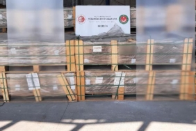 Mersinde 265 ton kaçak cam ele geçirildi