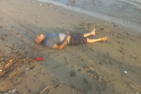 Mersin'de dalgalı denizde 1 kişi boğuldu, 1 kişi de kayıp 40 Mersinde dalgalı denizde 1 kişi boğuldu 1 kişi de kayıp