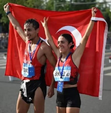 Milli atletler Dünya Üniversiteler Şampiyonasında 4 altın madalya kazandı