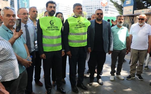 Milli Yol Partisi zamları protesto etti