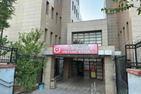 Minibüsten indirilerek bıçaklandı; hastanede hayatını kaybetti 2 Minibüsten indirilerek bıçaklandı hastanede hayatını kaybetti