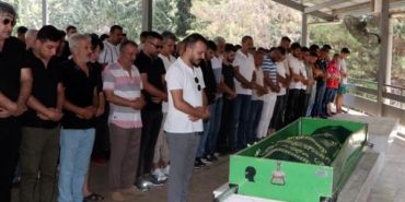 Motosiklet kazasında ölen fenomenin nişanlısından buketli paylaşım