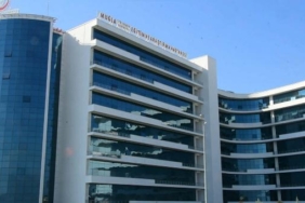 Muayene ettiği kızın cinsel istismar suçlamasıyla tutuklandı