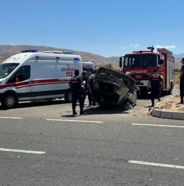 Otomobil, refüje çarpıp, takla attı: 1 ölü, 2’si ağır, 4 yaralı 3 Otomobil refüje çarpıp takla attı 1 ölü 2si ağır 4 yaralı