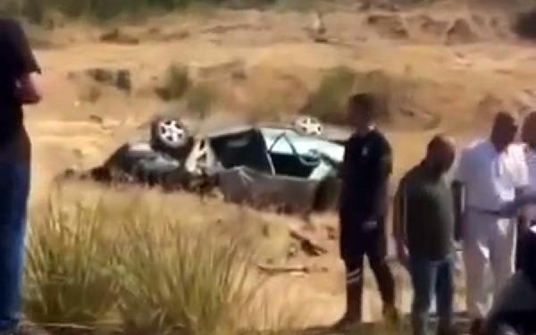 Otomobil şarampole devrildi: 1 ölü, 8 yaralı 6 Otomobil şarampole devrildi 1 ölü 8 yaralı