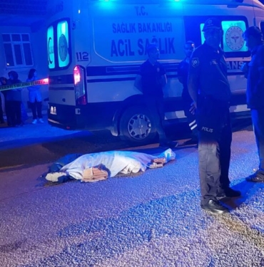Otomobilin çarptığı bedensel engelli, hayatını kaybetti 10 Otomobilin çarptığı bedensel engelli hayatını kaybetti