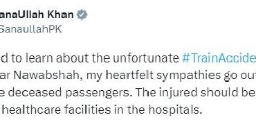 Pakistanda tren raydan çıktı 15 ölü 2