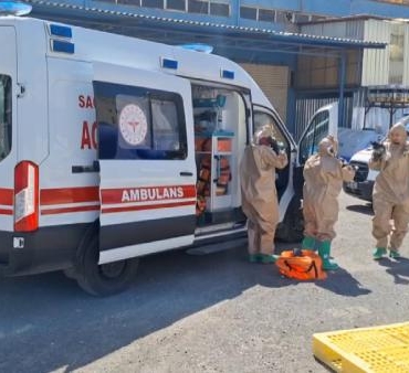 Pendikte polyester fabrikasında 3 işçi zehirlendi