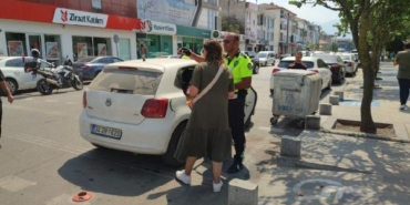 Polisten 2 çocuğunu araçta bırakıp, giden anneye tepki 20 Polisten 2 çocuğunu araçta bırakıp giden anneye tepki