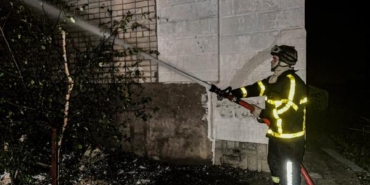 Rusya Hersonda apartmanı vurdu