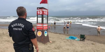 Sakaryanın 3 ilçesinde denize girme yasağı 4üncü günde de sürüyor