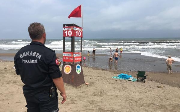 Sakarya’nın 3 ilçesinde denize girme yasağı 4'üncü günde de sürüyor 6 Sakaryanın 3 ilçesinde denize girme yasağı 4üncü günde de sürüyor