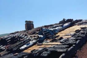 Samsunda çatıda çıkan yangın söndürüldü