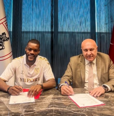 Samsunspor, Ntcham ile 3 yıllık sözleşme imzaladı 2 Samsunspor Ntcham ile 3 yıllık sözleşme imzaladı