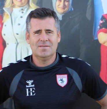 Samsunspor Teknik Direktörü Eroğlu: 4-5 oyuncunun daha aramıza katılmasını bekliyoruz 5 Samsunspor Teknik Direktörü Eroğlu 4-5 oyuncunun daha aramıza katılmasını bekliyoruz