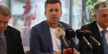 Samsunspor Teknik Direktörü Eroğlu: Ön bölgeye yabancı oyuncu tercihimiz olacak 17 Samsunspor Teknik Direktörü Eroğlu Ön bölgeye yabancı oyuncu tercihimiz olacak