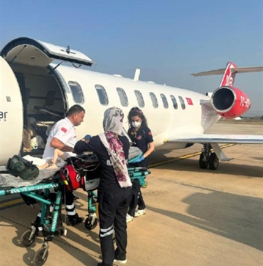 Şanlıurfada entübe edilen 4 yaşındaki çocuk ambulans uçakla Bursaya sevk edildi