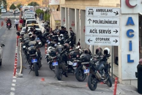 Şanlıurfada motosikletli yunus timi kamyona çarptı 2 polis yaralı