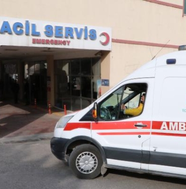 Şanlıurfada otomobiller çarpıştı 1 ölü 6 yaralı