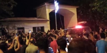 Şanlıurfada Suriyeli fırıncının 9 yaşındaki çocuğa istismar iddiası mahalleliyi sokağa döktü