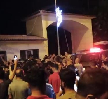 Şanlıurfada Suriyeli fırıncının 9 yaşındaki çocuğa istismar iddiası mahalleliyi sokağa döktü