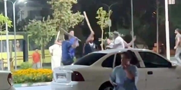 Şanlıurfada taşlı-sopalı kavga