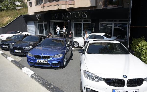 Sarıyerde 6 dakikada 400 bin liralık hayalet gösterge hırsızlığı kamerada