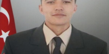 Şehit Uzman Çavuş Özek, memleketi Denizli'de son yolculuğuna uğurlandı 15 Şehit Uzman Çavuş Özek memleketi Denizlide son yolculuğuna uğurlandı