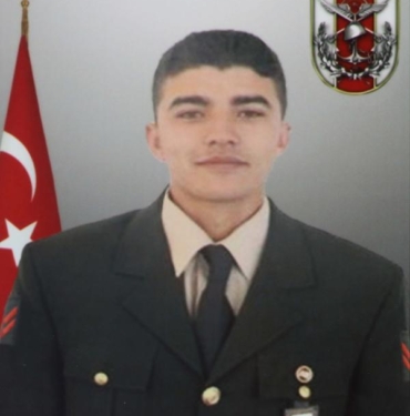 Şehit Uzman Çavuş Özek memleketi Denizlide son yolculuğuna uğurlandı