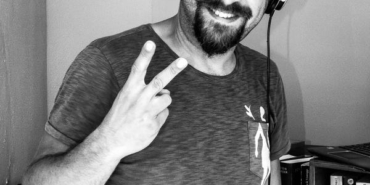 Servis minibüsünün arkadan çarptığı motosikletin sürücüsü öldü 39 Servis minibüsünün arkadan çarptığı motosikletin sürücüsü öldü