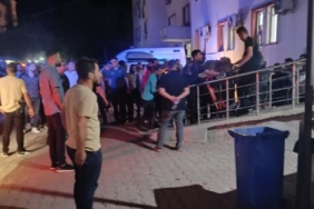 Siirtte asker ve korucuları taşıyan kamyonet devrildi 5 yaralı