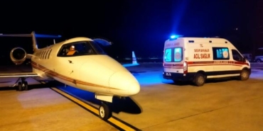 Siroz hastası, ambulans uçakla Bursa'ya sevk edildi 14 Siroz hastası ambulans uçakla Bursaya sevk edildi