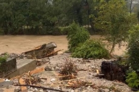 Slovenyada bir günde yağan rekor yağış sele neden oldu